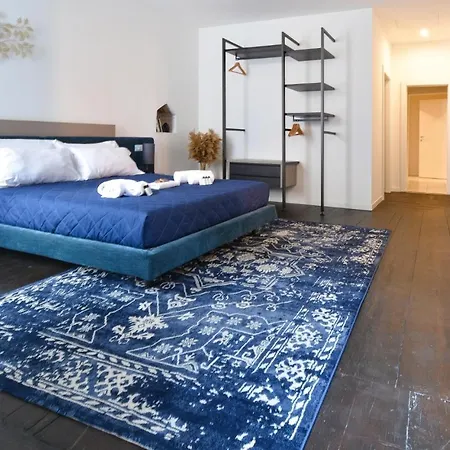 Beautiful In With Kitchenette * Verona